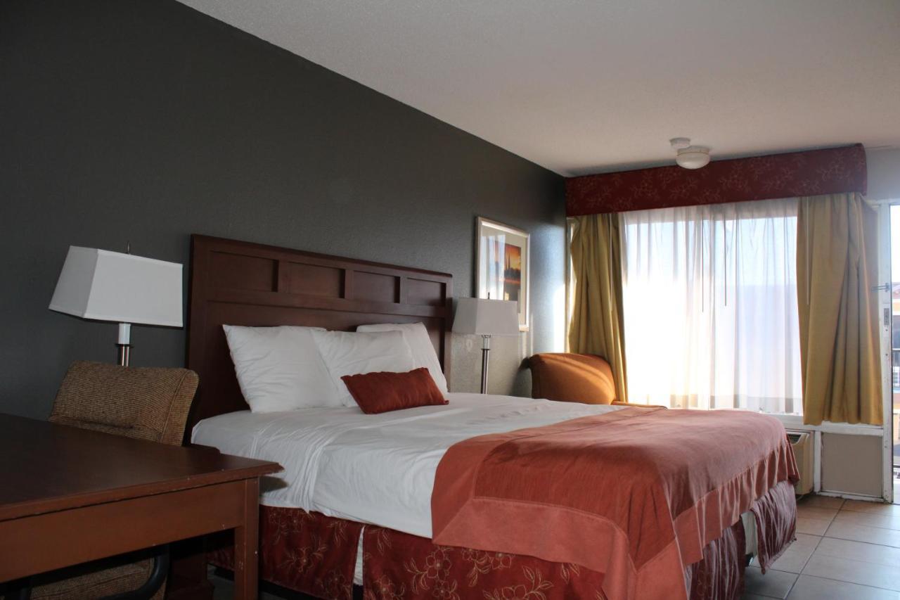 La Vista Inn Порт Ричи Екстериор снимка